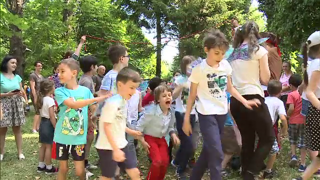 Cum au petrecut copiii ziua de 1 iunie, în Bucureşti. 