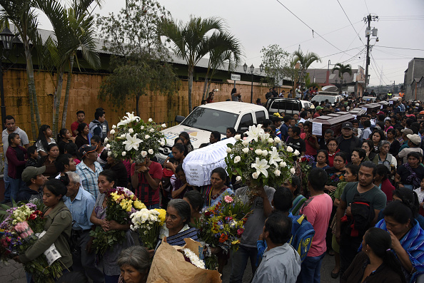 70 de morți după erupția vulcanului din Guatemala. Printre victime, un băiat de 8 ani