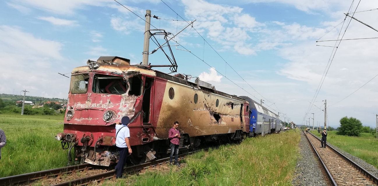ANIMAȚIE GRAFICĂ cu trenul deraiat după ce a lovit un camion în Bacău - Imaginea 11