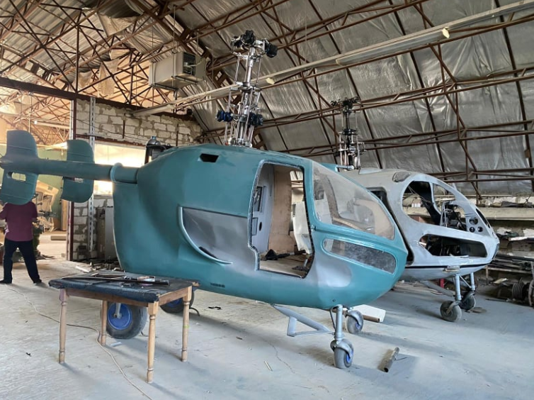 Zece elicoptere produse clandestin, descoperite în urma unor percheziții, în Republica Moldova