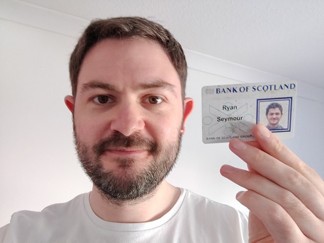 Un bărbat din Scoția și-a găsit portofelul pierdut după 20 de ani. Surpriza pe care a avut-o când l-a deschis