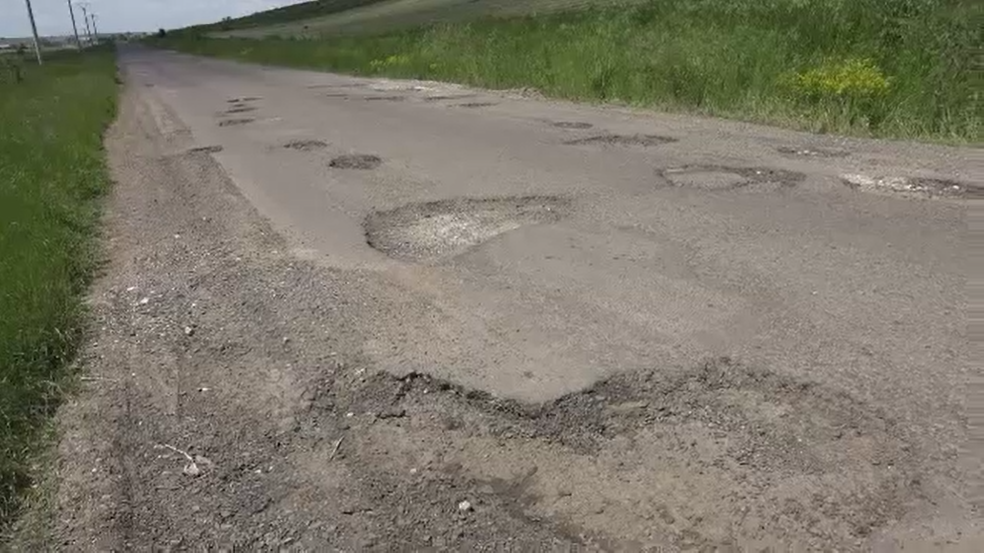 După zeci de ani, un drum din județul Botoșani va fi în sfârșit reabilitat