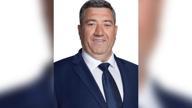 Primarul din Ștefăneștii de Jos, care ar fi abuzat o fată de 12 ani alături de alți bărbați, a fost reținut