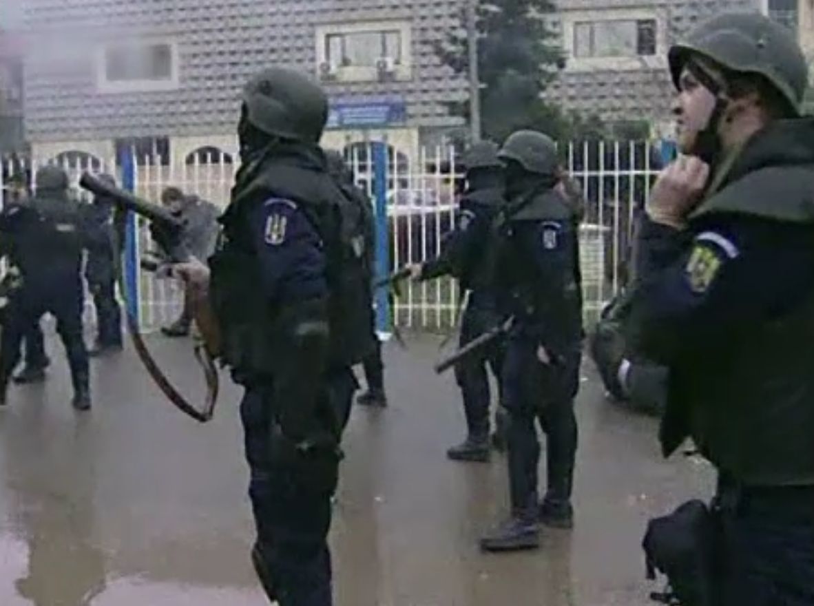 Polițiștii și jandarmii veterani se judecă cu MAI, pentru diurna din zonele de război. Sunt în joc minim 20 milioane de euro