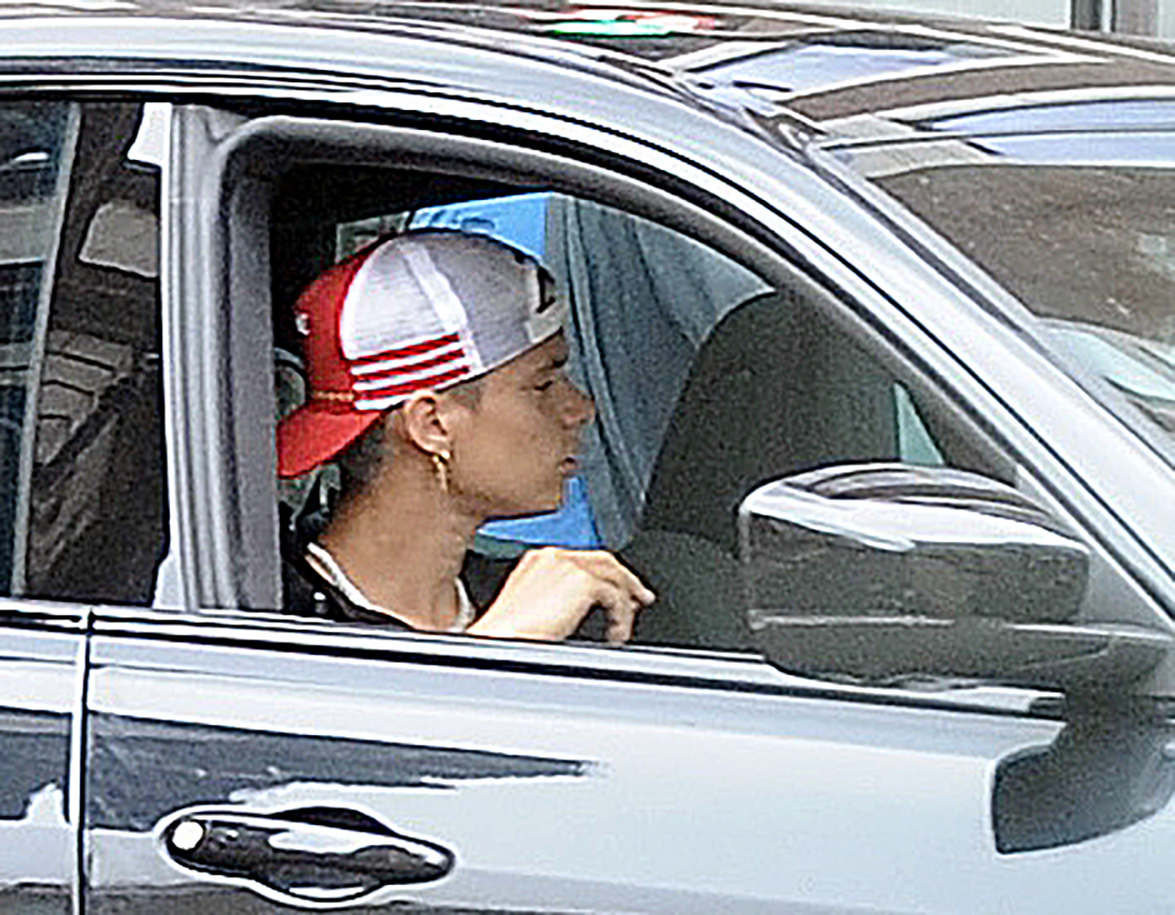 Ce mașină conduce Romeo Beckham la doar 18 ani GALERIE FOTO - Imaginea 1