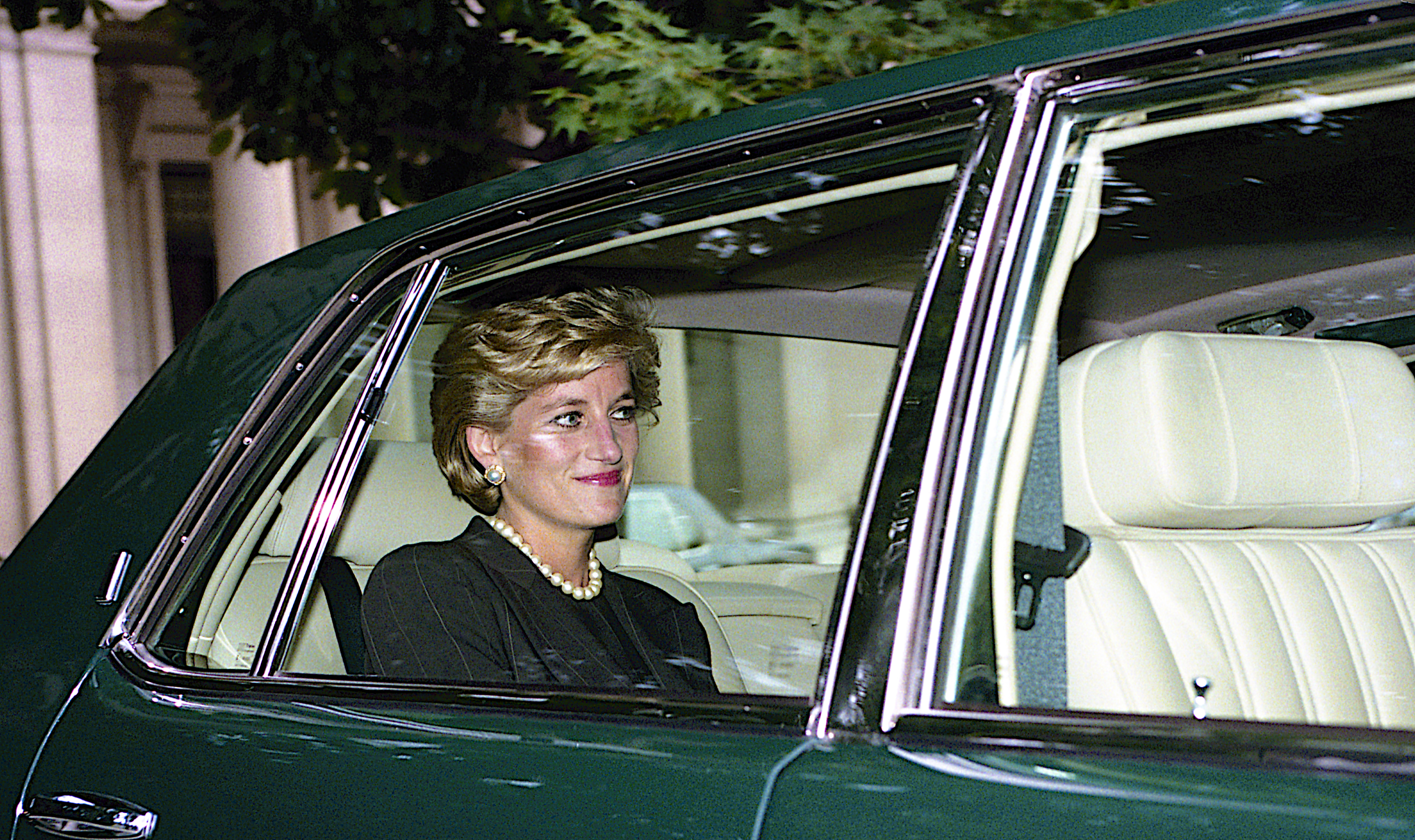 Ultima conversație telefonică a Prințesei Diana. Ce i-a dezvăluit unui prieten: ”Voia un nou început”