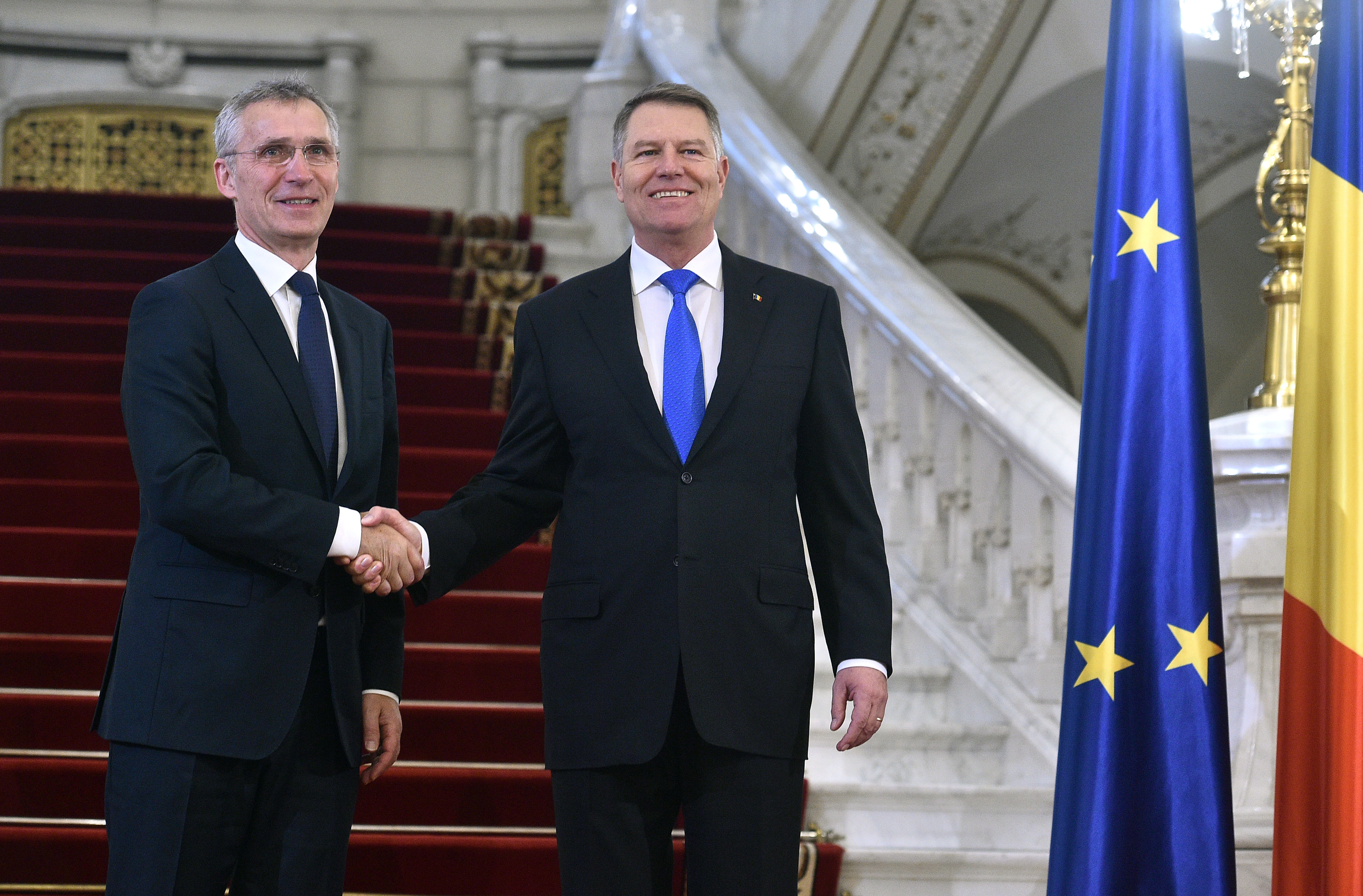 Șeful NATO vine în România. Stoltenberg participă la summit-ul găzduit de Iohannis
