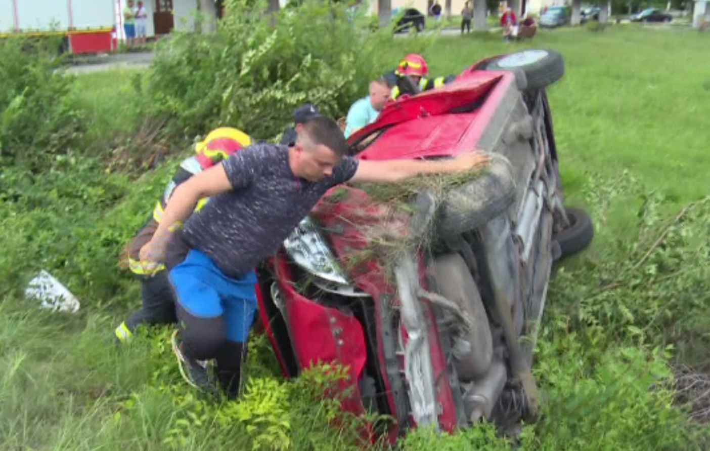Accident produs de un șofer turc, care conducea o limuzină, între Târgovişte şi Ploieşti. Bărbatul și-a recunoscut vina