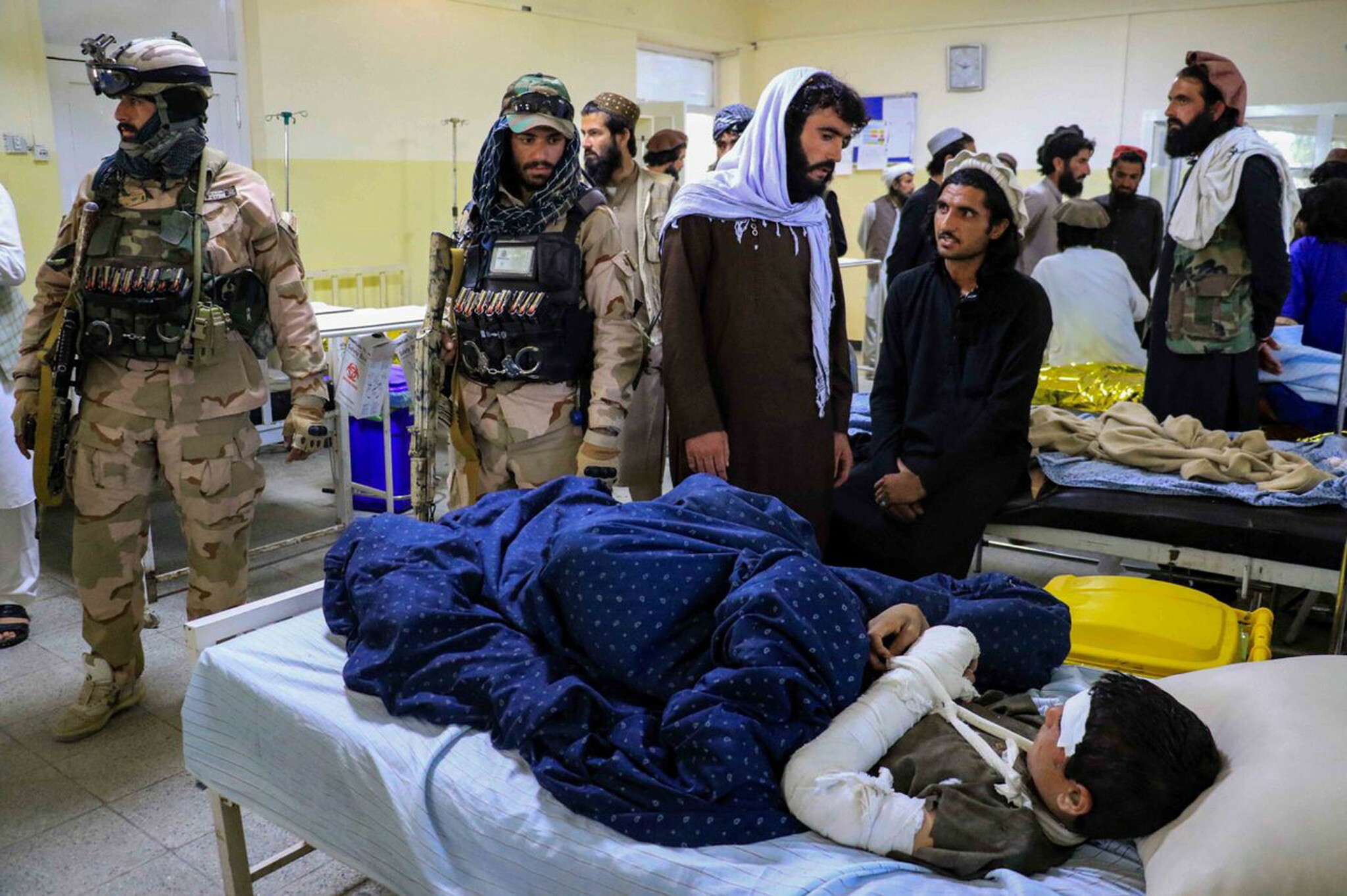 Cutremur de 6,1 în Afganistan. Peste 1.000 de persoane au murit. VIDEO ȘI GALERIE FOTO - Imaginea 1