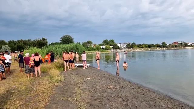 Un bărbat de 63 de ani a murit după ce s-a înecat în lacul Techirghiol. Se afla împreună cu soția, la tratament
