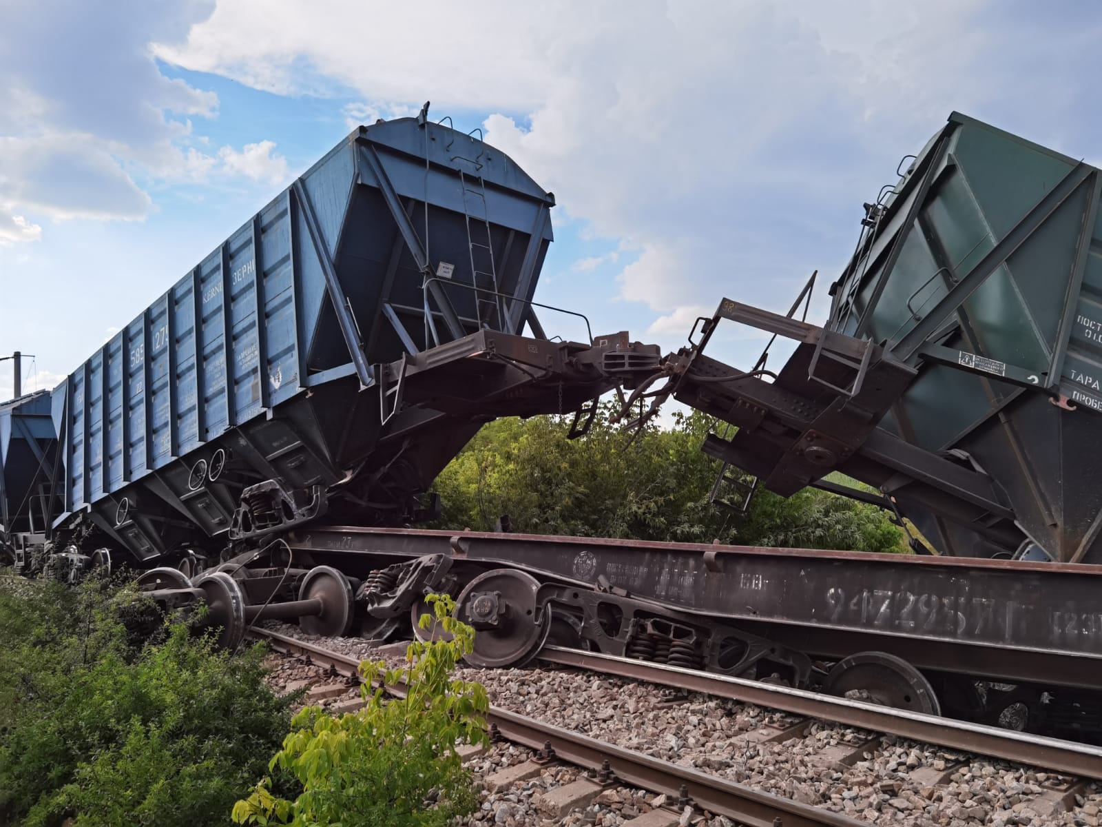 Tren cu vagoane ucrainene care au dus cereale în Portul Constanța, deraiat în Iași. Care a fost cauza GALERIE FOTO