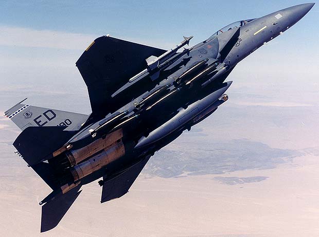 Avionul F-15 Eagle, prabusit in Libia - Top Gun al Armatei SUA - Imaginea 4