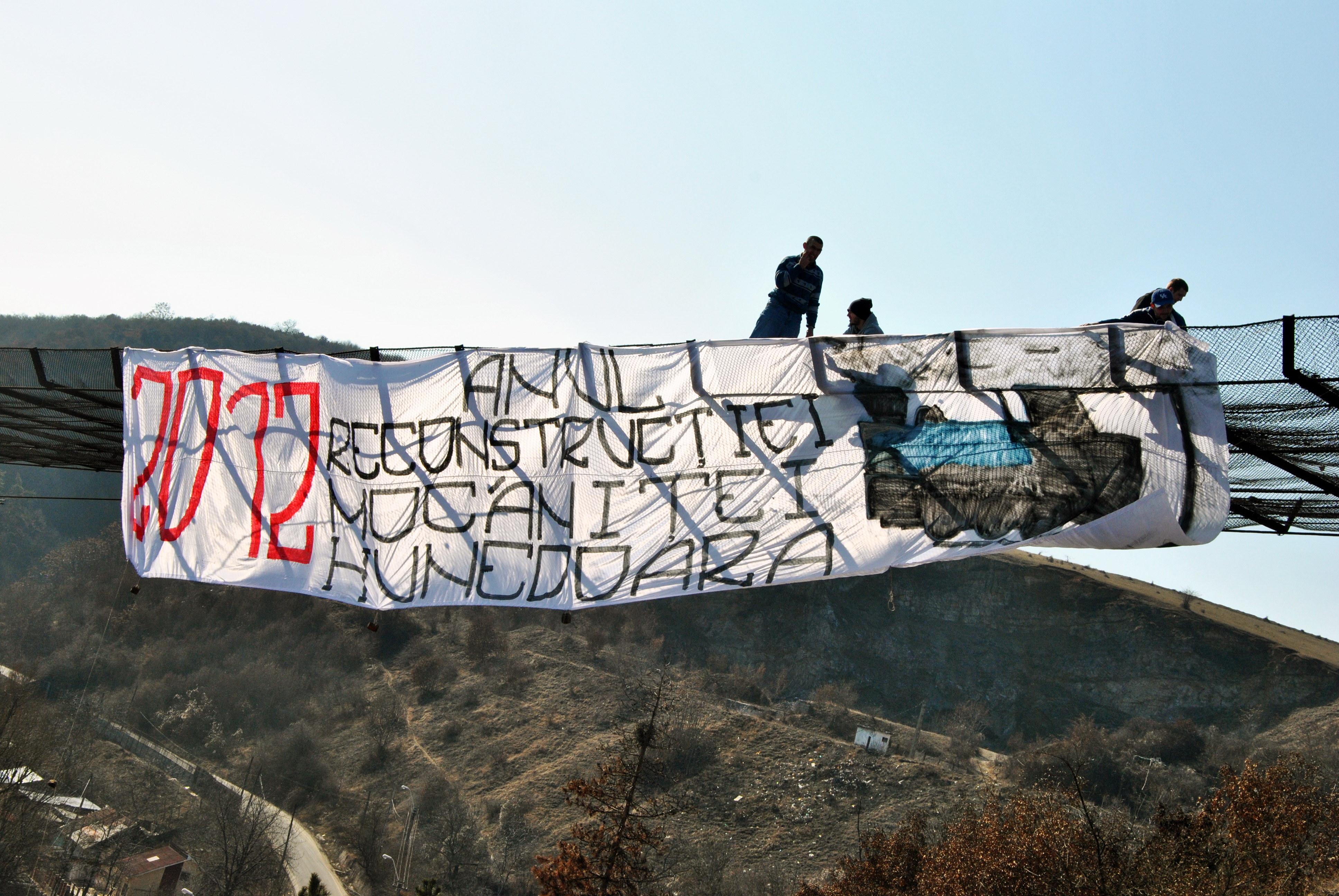 Protest pentru salvarea mocanitei din Hunedoara, potential obiectiv turistic abandonat si dezmembrat