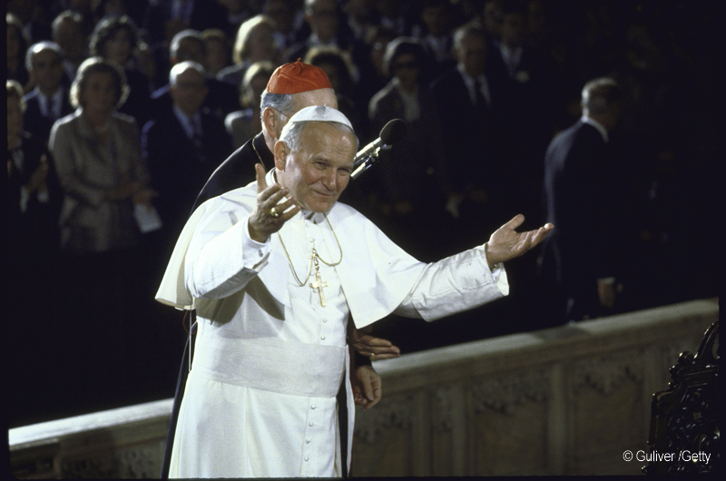 O carte controversata cu insemnarile Papei Ioan Paul al II-lea a fost lansata in Polonia