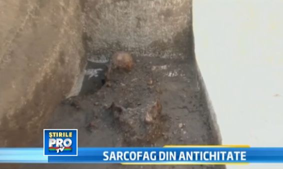 Descoperire importanta in Ardeal. Arheologii au gasit mai multe sarcofage romane langa Alba Iulia