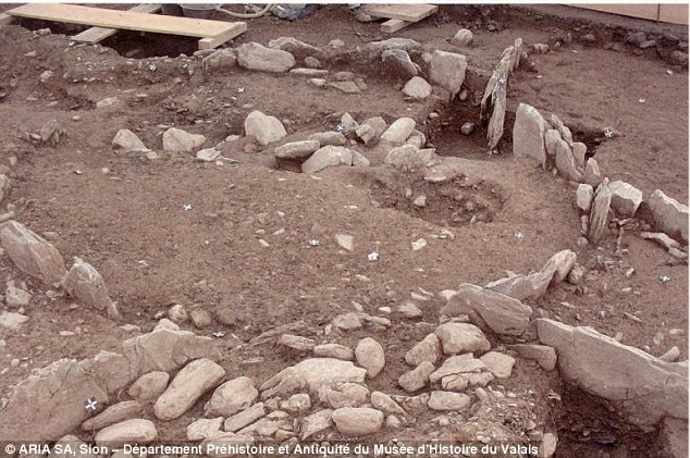 Mormant celtic, vechi de 2.500 de ani, descoperit in Franta. Cu ce a fost ingropat un print bogat