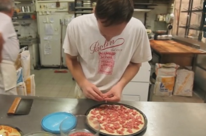 Ironie in Italia. Tara a ramas fara pizzari, desi jumatate dintre tineri sunt someri. Motivul pentru care s-a ajuns aici