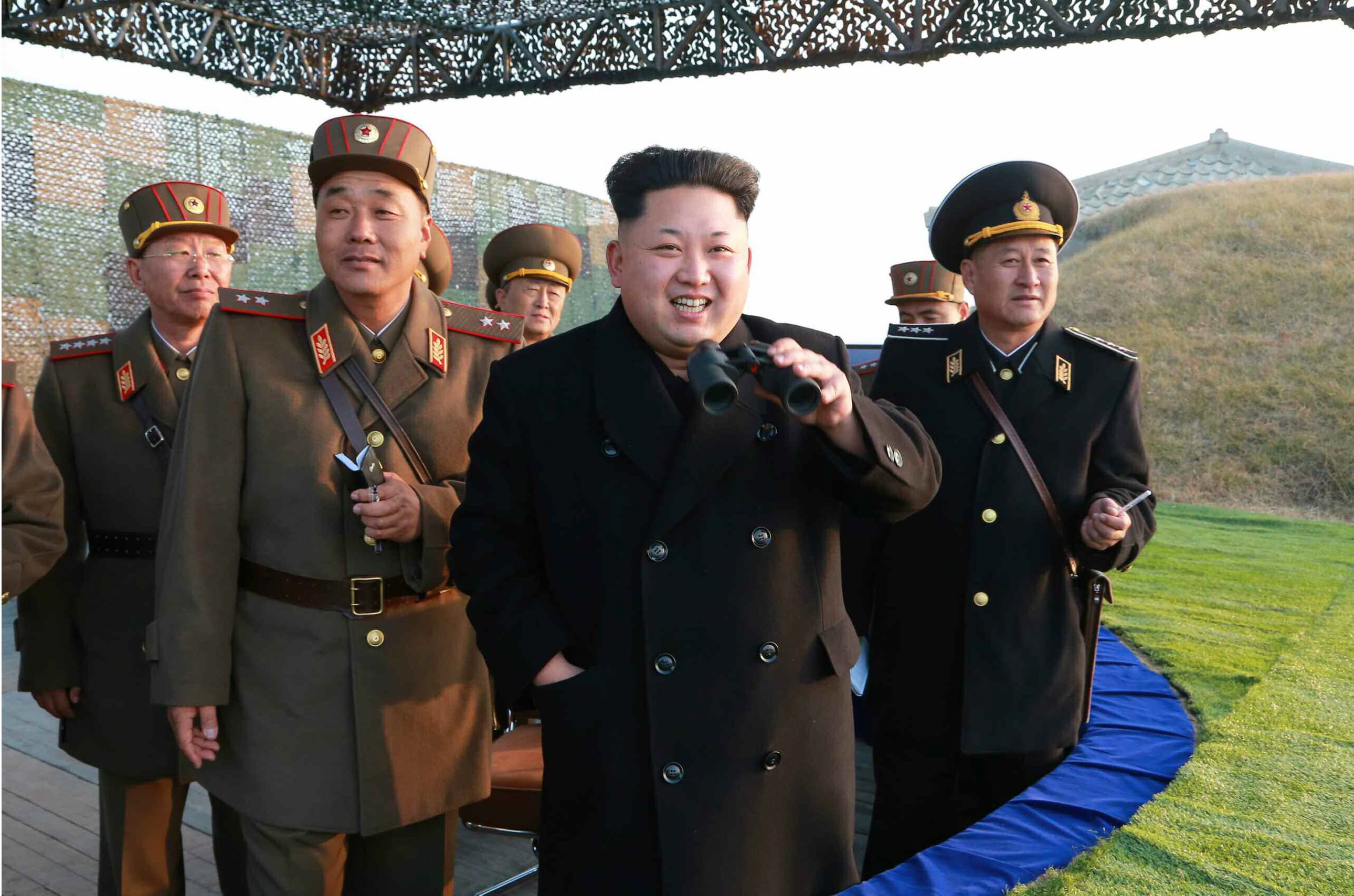 Coreea de Nord a lansat o racheta in Marea Japoniei cu o zi inainte de prima intalnire Trump-Xi Jinping. 