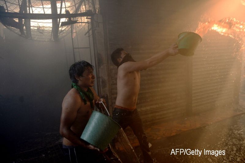 Cel putin 19 persoane au murit intr-un centru de plasament din Guatemala, in urma unui incendiu. Sunt 25 de raniti
