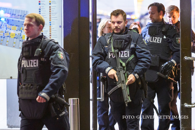 Alerta la un mall din Essen. Politia germana se teme de un nou atac precum cel din Dusseldorf