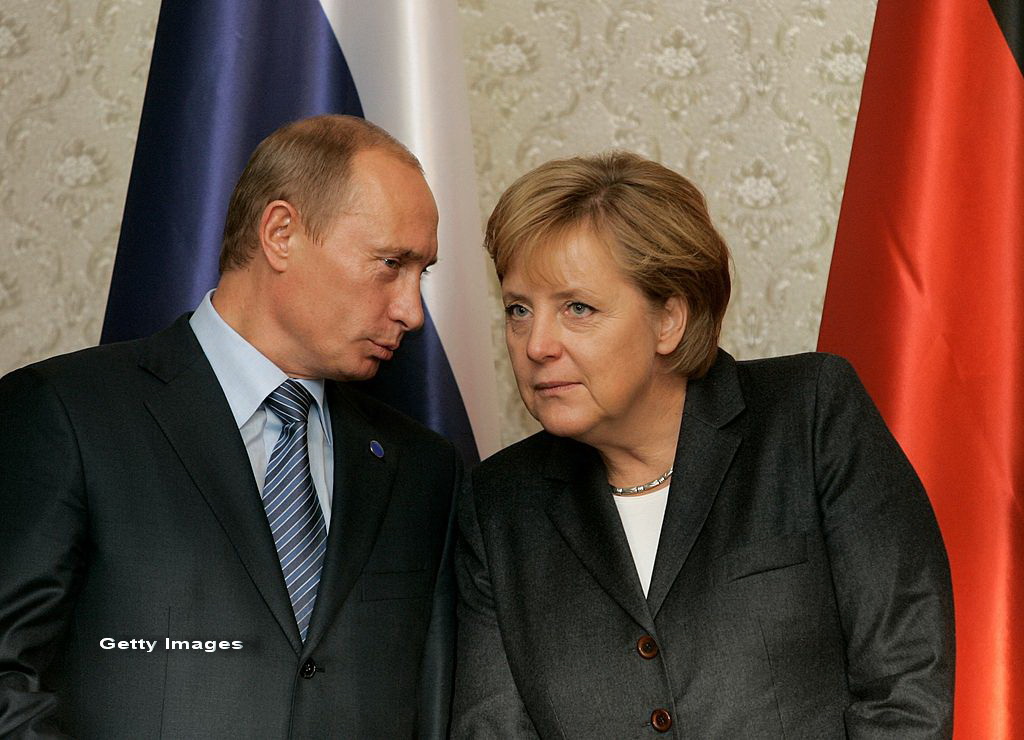 Angela Merkel, intalnire cu Vladimir Putin, la Moscova, pe 2 mai. Ultima vizita a cancelarului german in Rusia, in 2015