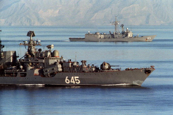 Armata rusă a trimis nave de război și amenință armata SUA cu acțiuni