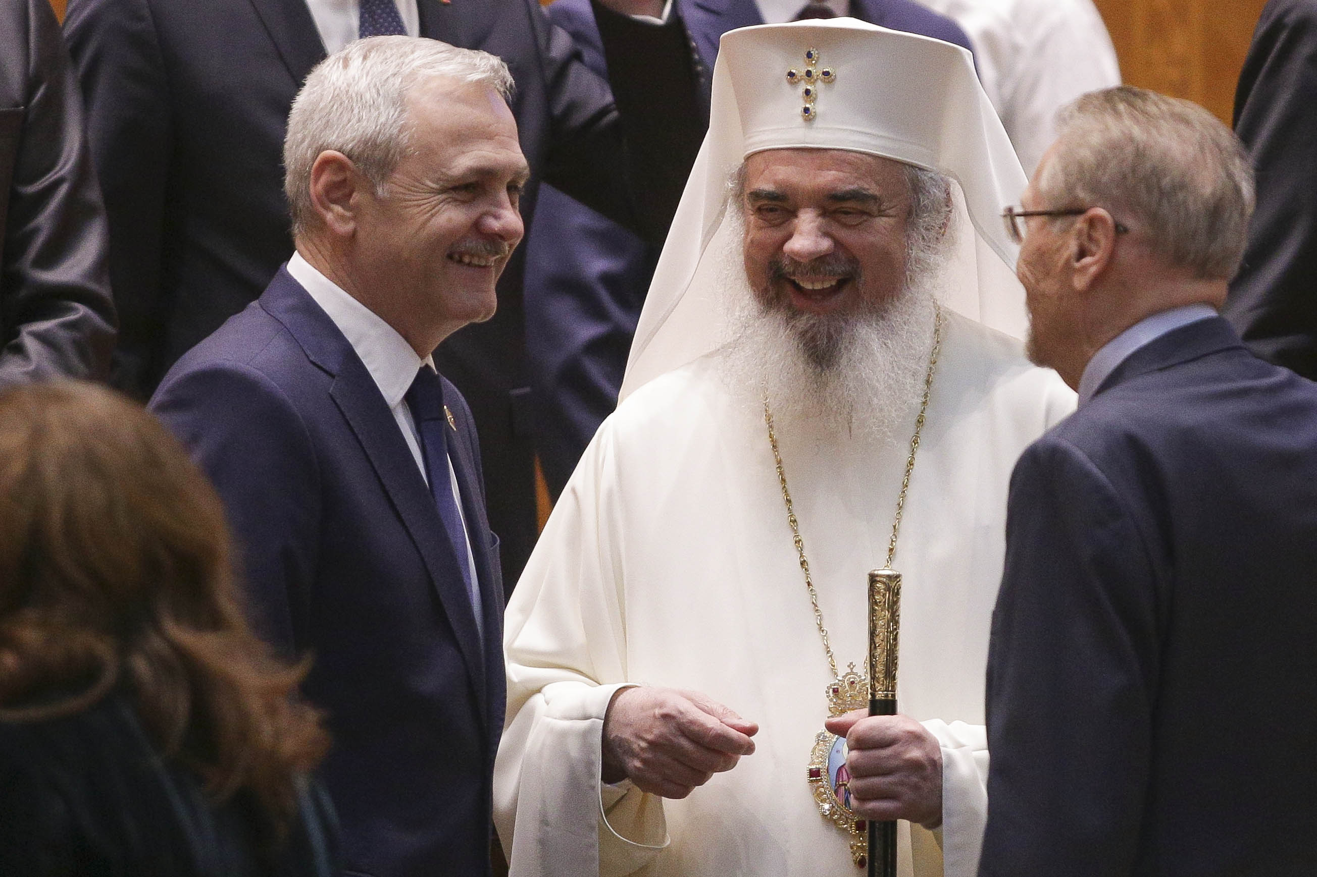 Patriarhul Daniel mulţumeşte primăriilor şi Guvernului pentru banii donaţi Catedralei Mântuirii Neamului