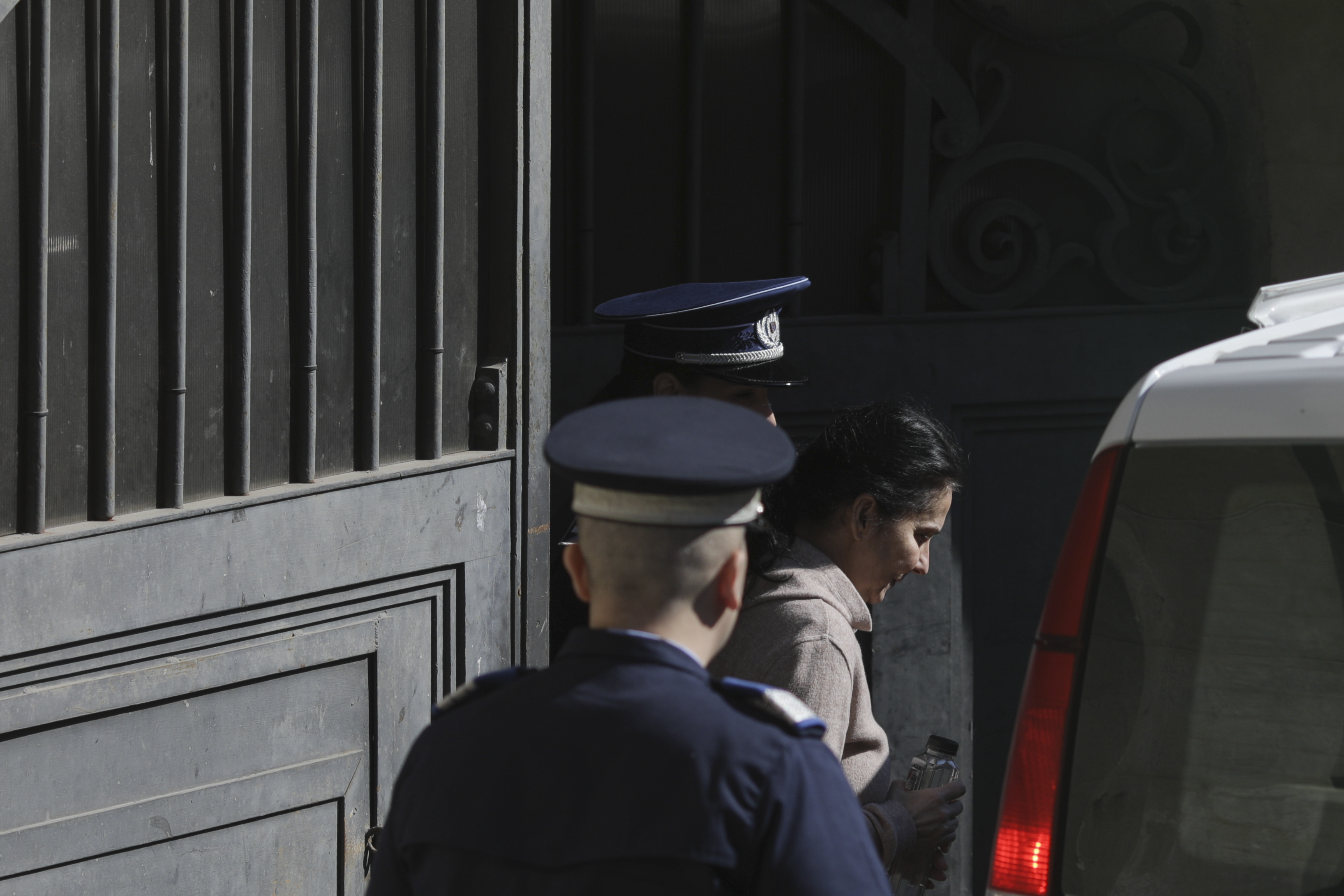 Sorina Pintea a fost eliberată din arest. Avocatul ei spune că va fi internată în spital - Imaginea 3