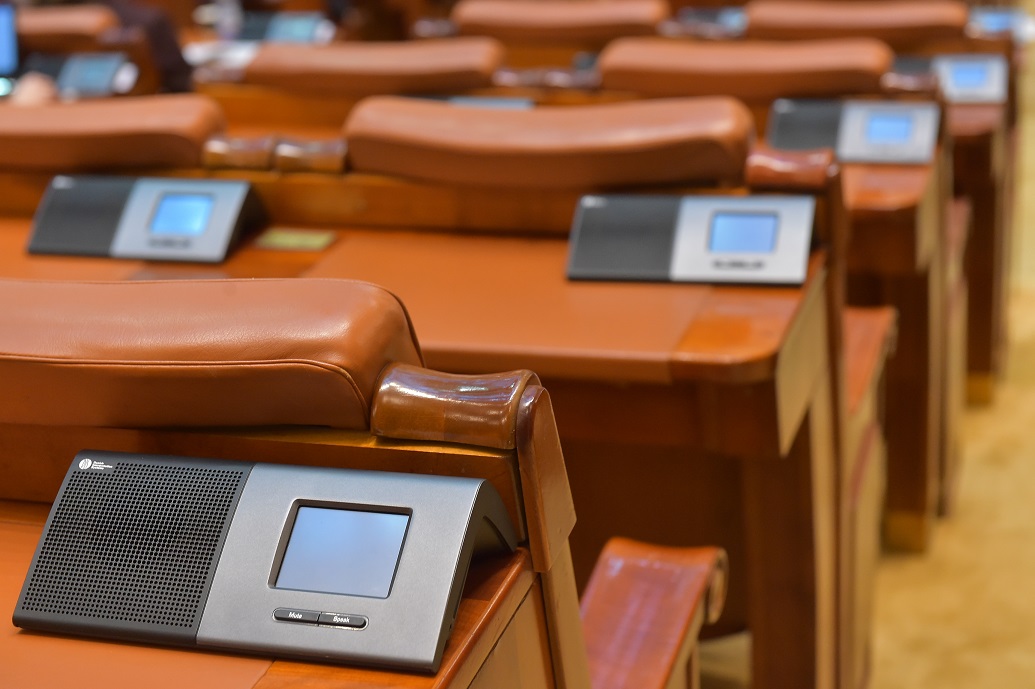Parlamentul a votat în unanimitate starea de urgenţă. Prima şedinţă online din istoria României - Imaginea 1