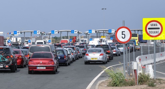 Două puncte de trecere suplimentare vor fi deschise la frontiera cu Ungaria. „Sunt folosite în weekend”
