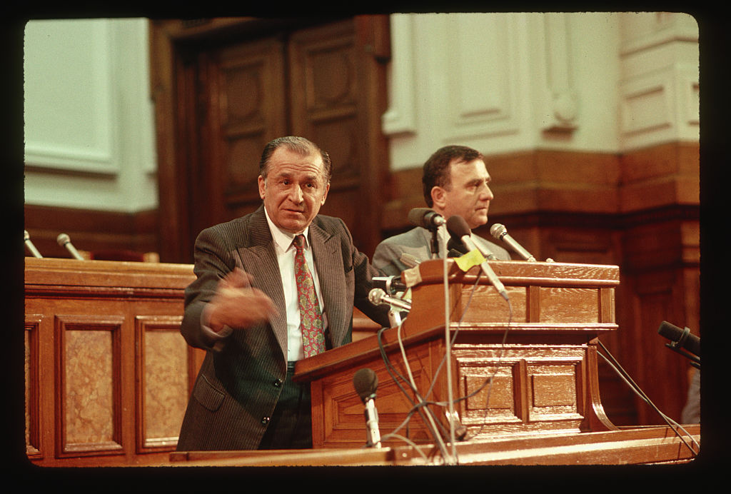 Ion Iliescu împlinește 91 de ani. Fotografii istorice cu fostul președinte al României - Imaginea 22