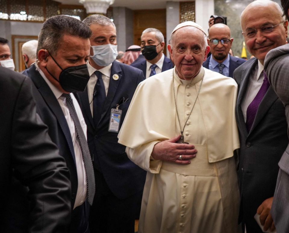 Moment pentru istorie. Papa Francisc s-a întâlnit cu marele ayatollah șiit Ali al-Sistani