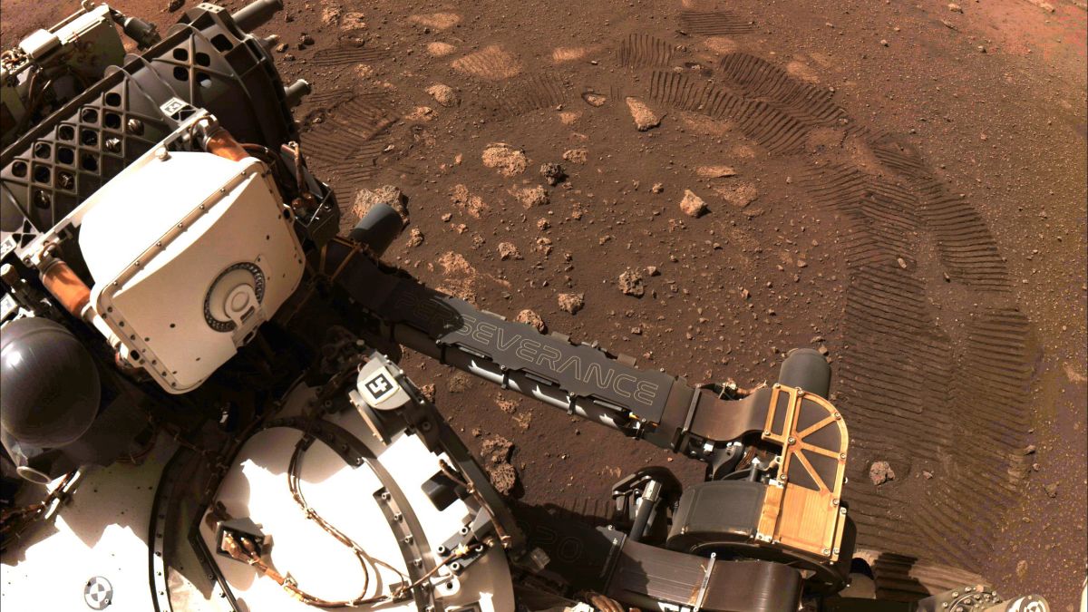 Perseverance a început oficial explorarea. Noi imagini spectaculoase de pe Marte