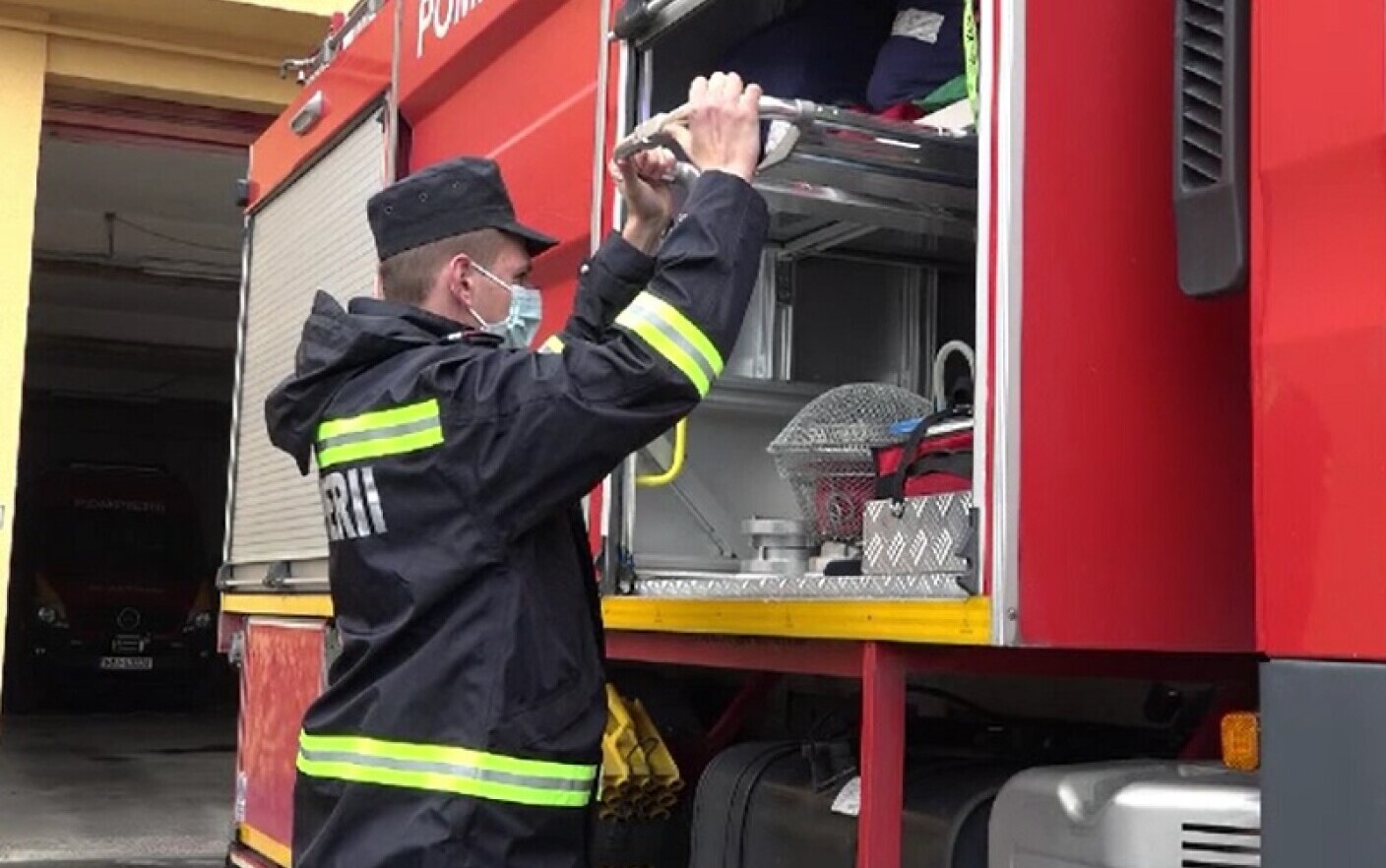 Un medic din Timișoara a solicitat ca un echipaj al pompierilor să stea în permanenţă în curtea Spitalului „Victor Babeș”