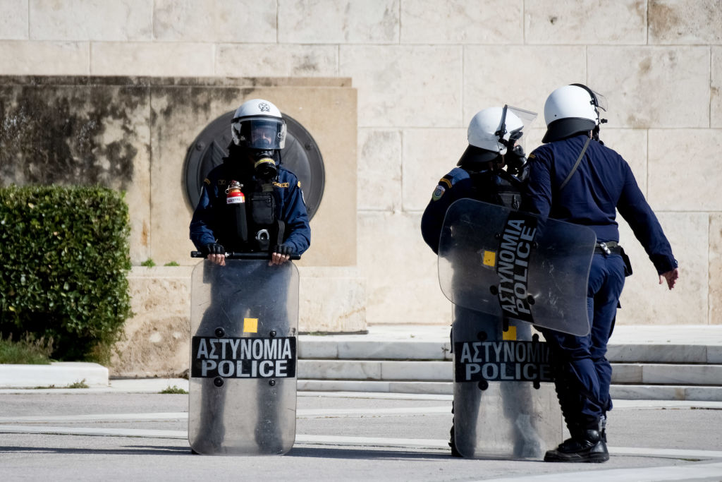 Sediul unui post de televiziune din Grecia, ţinta unui atac cu bombe incendiare