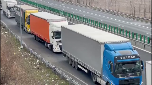 Circulația vehiculelor mai mari de 7,5 tone, interzisă în Ungaria. Până când este valabilă restricția