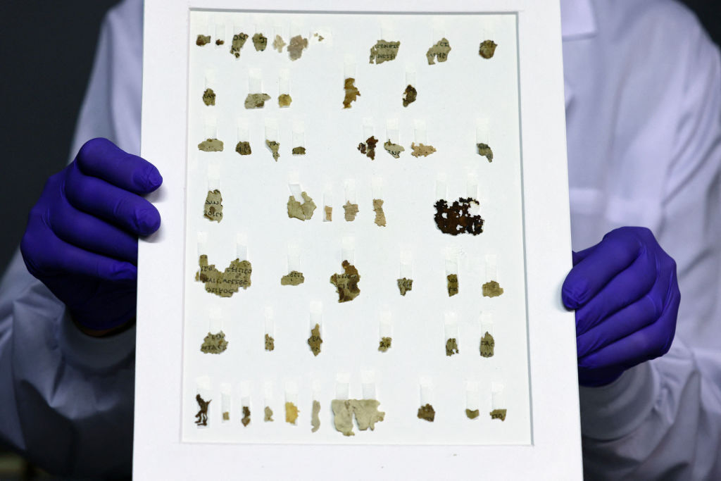 Israelul a anunţat descoperirea unui manuscris biblic cu o vechime de 2.000 de ani - Imaginea 5