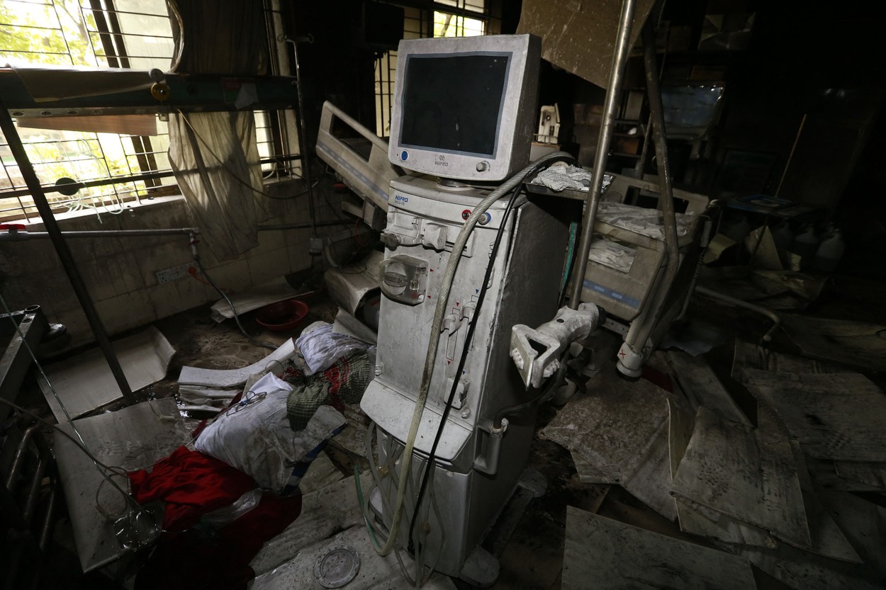 VIDEO. Incendiu într-un spital din Bangladesh. Trei pacienți cu Covid-19 au murit în secția ATI - Imaginea 4