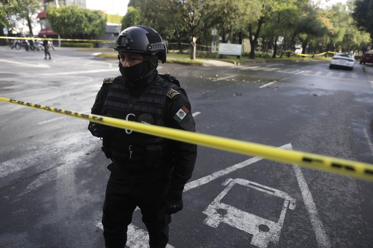 VIDEO. 13 morți într-o ambuscadă împotriva unui convoi al forțelor de securitate mexicane