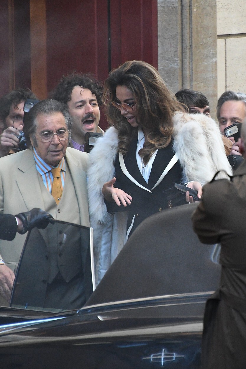 Mădălina Ghenea, la brațul lui Al Pacino. Imaginile care fac senzație în lumea filmului. Galerie foto
