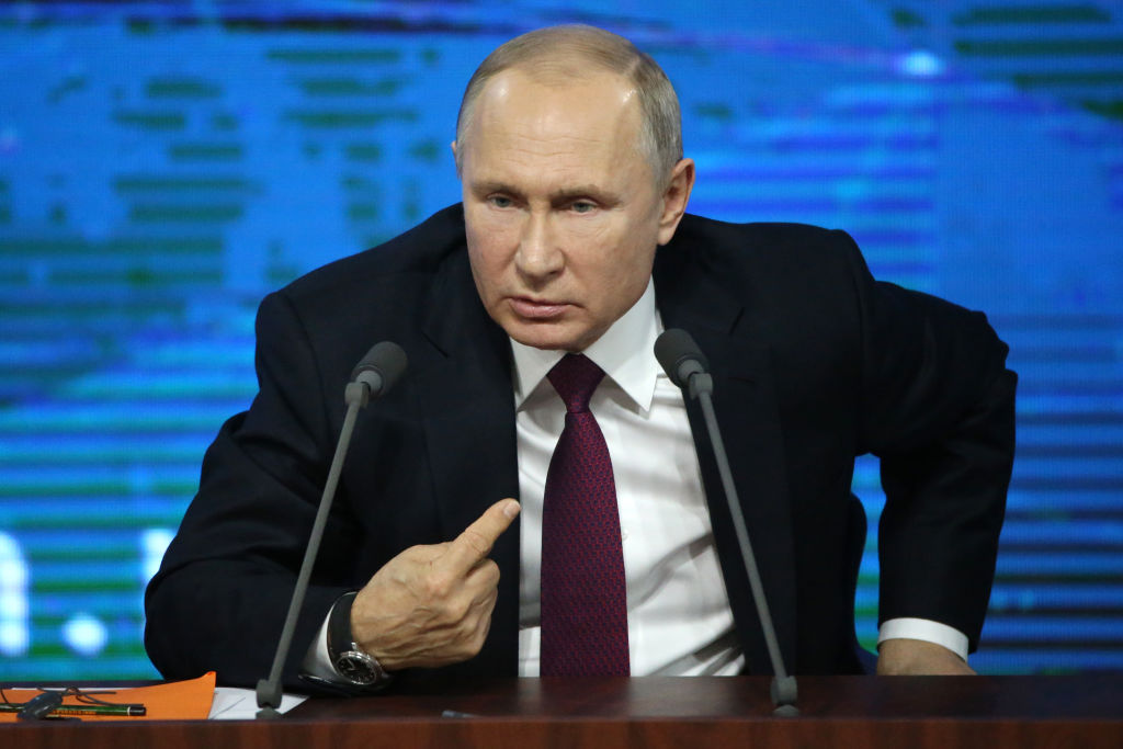 Vladimir Putin nu mai are încredere în generali. Ia personal decizii pentru prima linie a frontului din Donbas