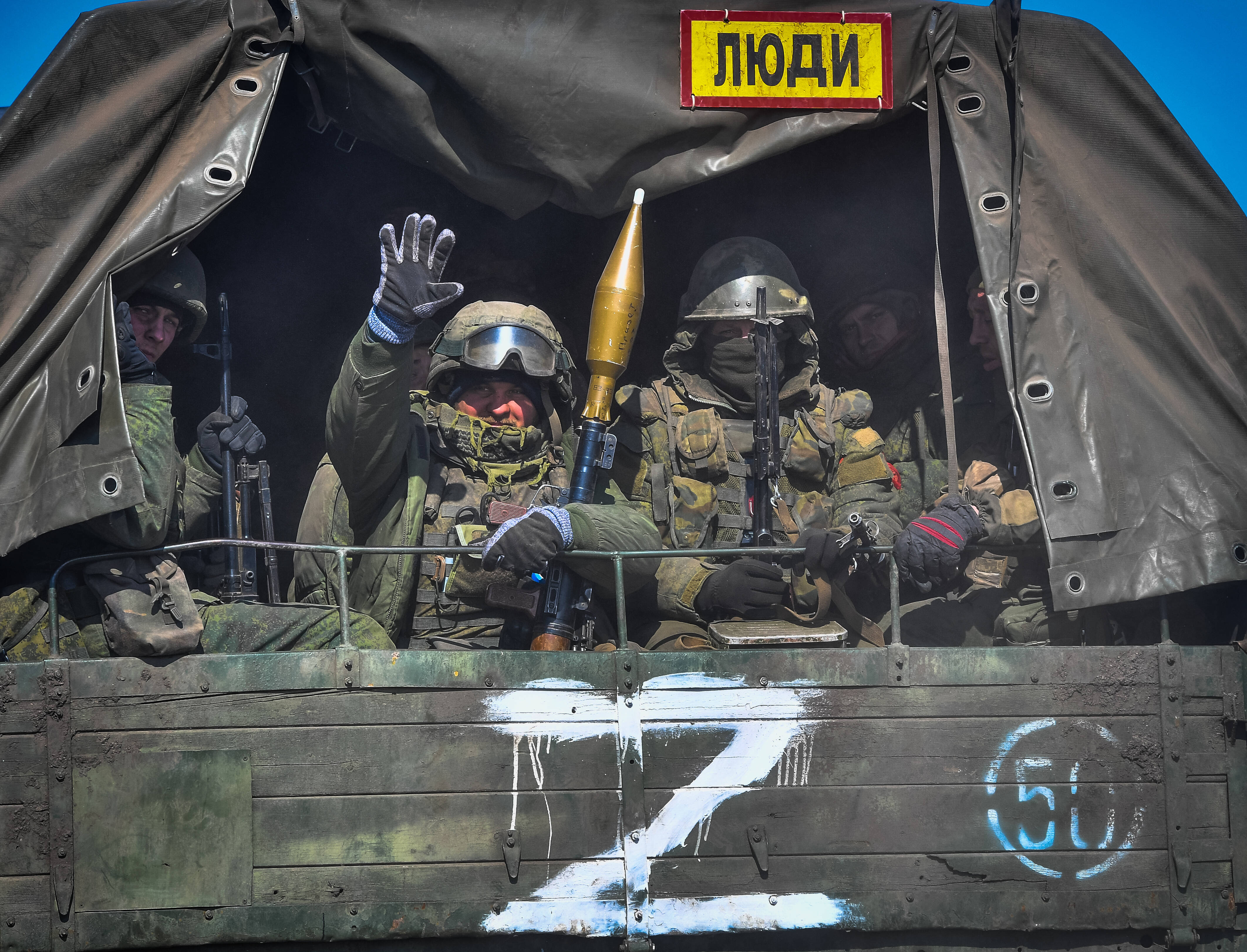 Războiul din Ucraina, sinteza evenimentelor din 10 mai. Rușii se plâng că duc lipsă de echipamente în Donbas: „Este rușinos”