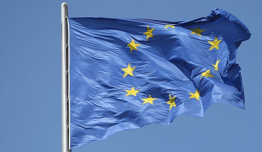 Comisia Europeană va prezenta un proiect pentru a opri importurile UE de combustibili fosili din Rusia