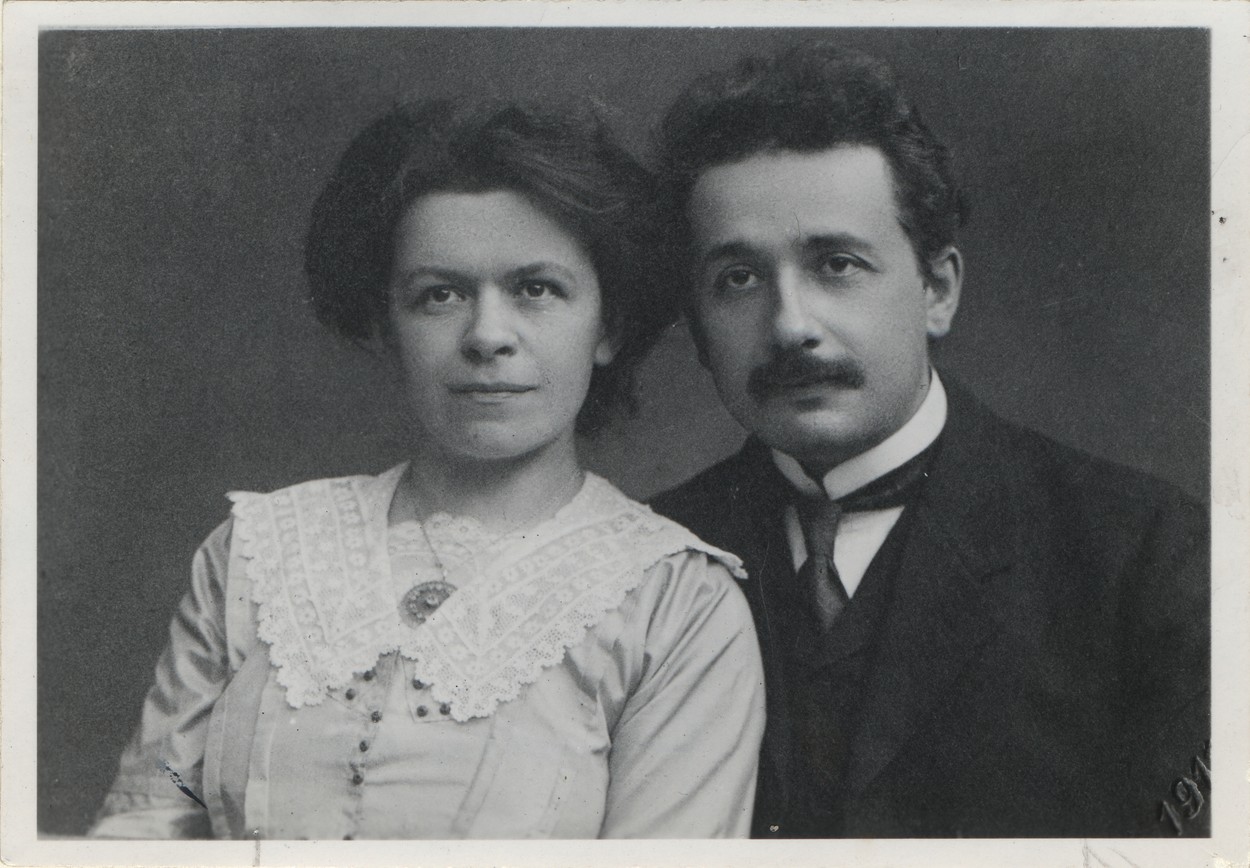 Opt lucruri neștiute despre Albert Einstein. S-a căsătorit cu verișoara sa primară și a avut o aventură cu o spioană rusă - Imaginea 8