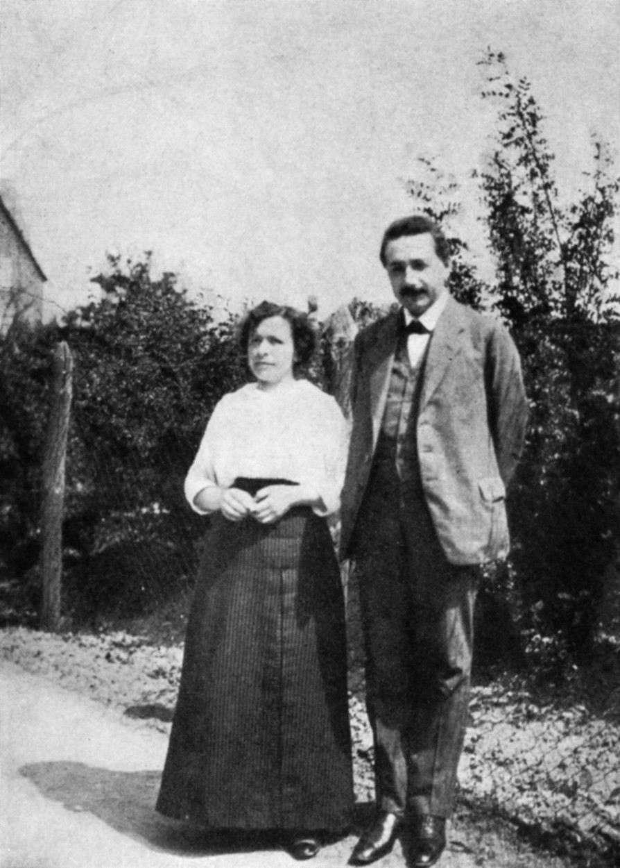 Opt lucruri neștiute despre Albert Einstein. S-a căsătorit cu verișoara sa primară și a avut o aventură cu o spioană rusă - Imaginea 17