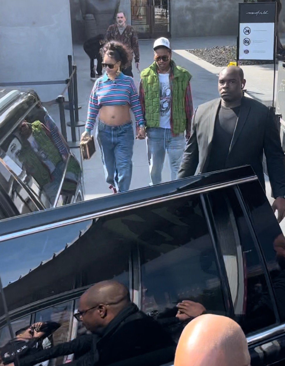 Rihanna și ASAP Rocky, mai îndrăgostiți ca niciodată. Cum au apărut pe străzile din California | GALERIE FOTO - Imaginea 8