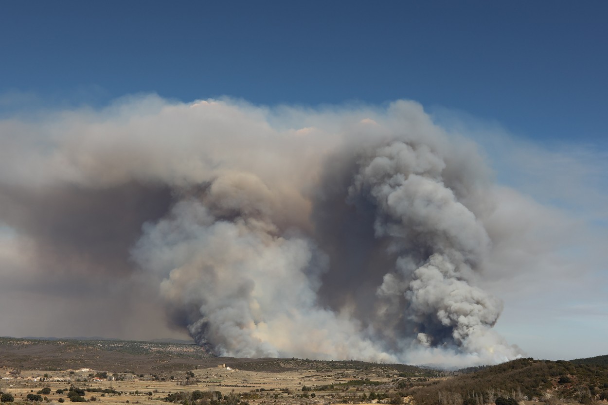 Incendiu de proporții în Spania. Trei sate au fost evacuate | GALERIE FOTO - Imaginea 15