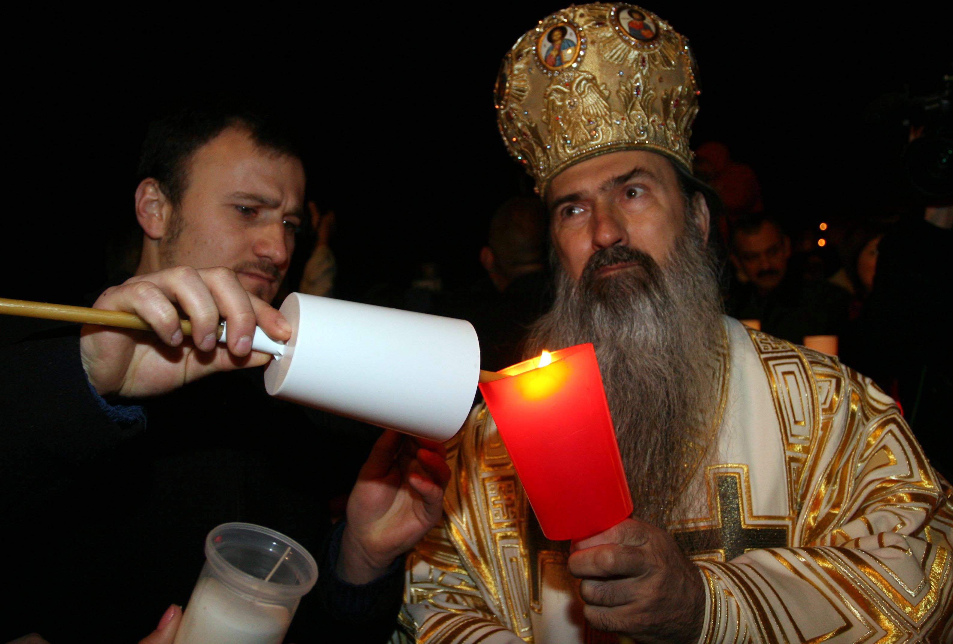 Biserica raspunde acuzatiilor de abuz sexual aduse de catre un tanar Arhiepiscopului Teodosie