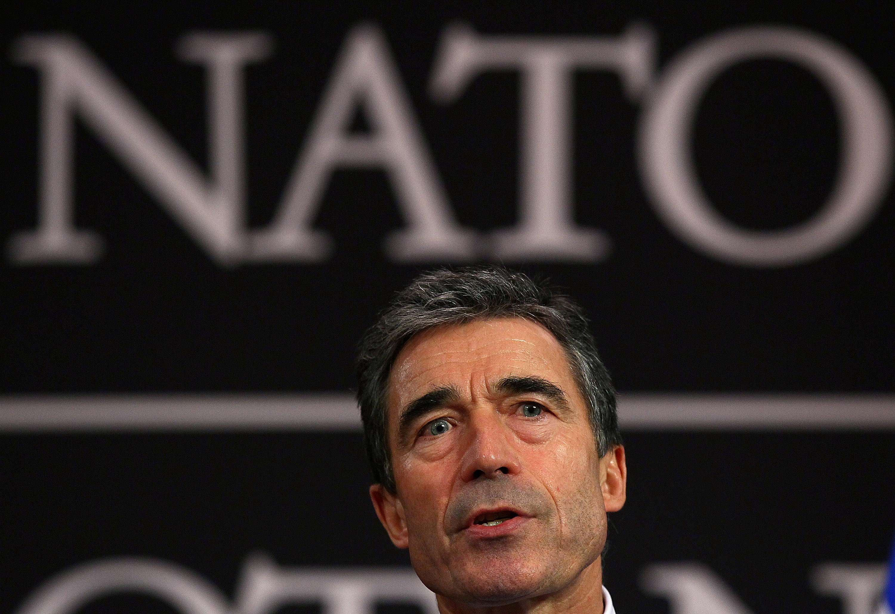 Surse: Secretarul general al NATO face o vizita in Romania, in perioada 15-16 mai. Oficialul va fi primit la Cotroceni
