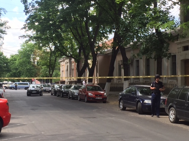 Doua depozite de armament, descoperite de politie in centrul Chisinaului. Ar putea fi ale JIHADISTILOR sau ale agentilor RUSI - Imaginea 3